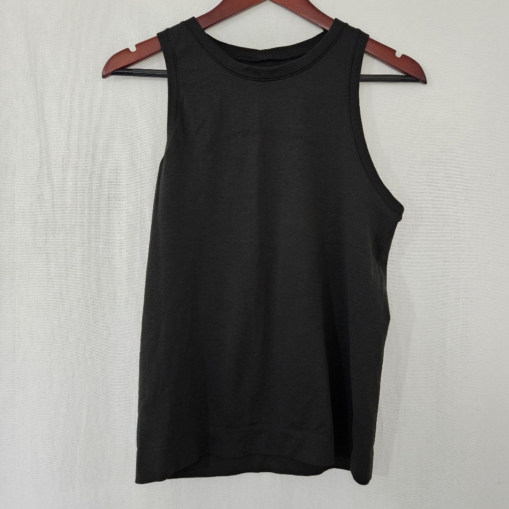 Lululemon Tank Top in Black Women's Size 8